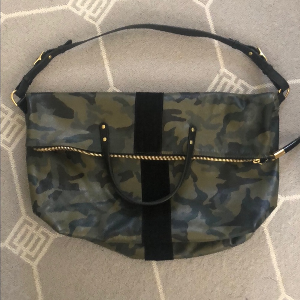 Kempton&Co Camo Foldover Tote